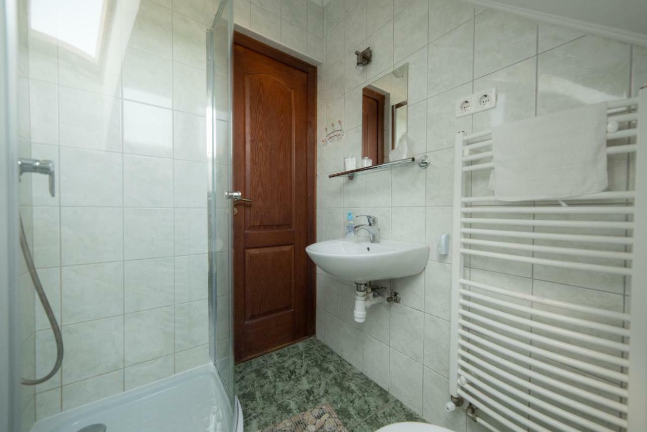 Bibic Vendeghazak Hotel Nagybajom Exterior foto