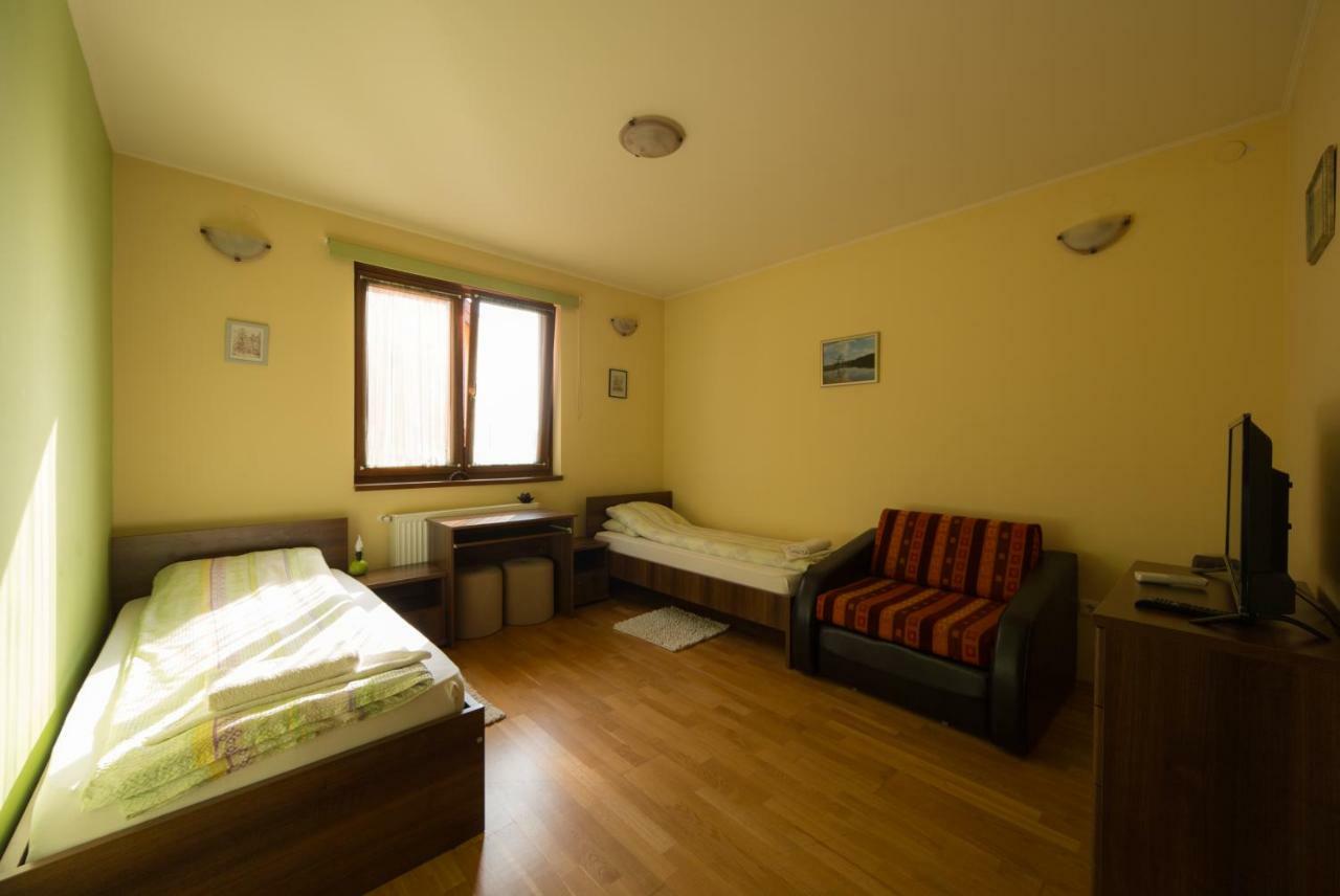 Bibic Vendeghazak Hotel Nagybajom Exterior foto